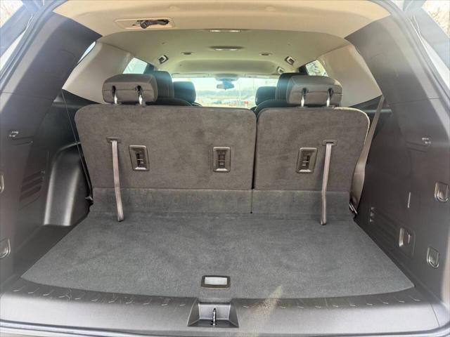 used 2022 Chevrolet Traverse car, priced at $24,999