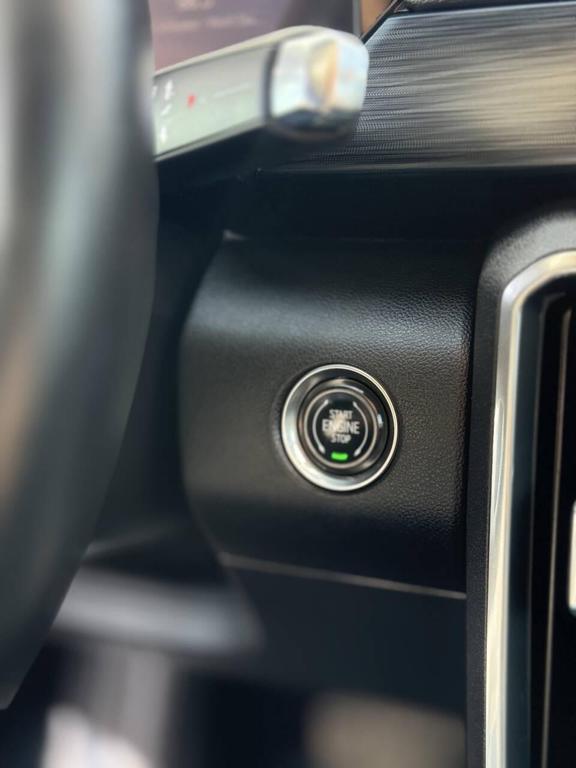 used 2024 GMC Acadia car, priced at $34,999