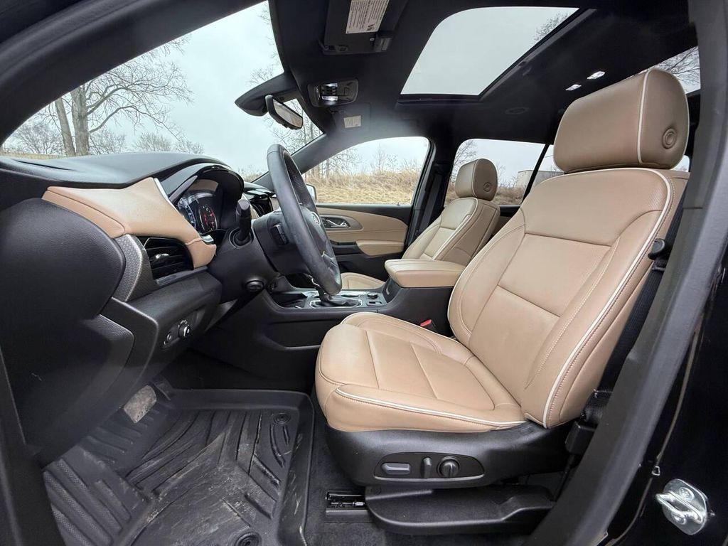 used 2023 Chevrolet Traverse car, priced at $35,999