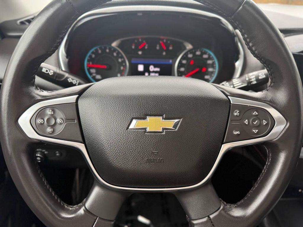 used 2023 Chevrolet Traverse car, priced at $27,799