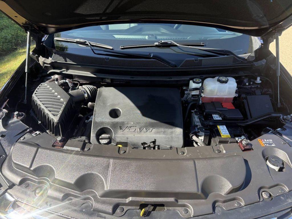 used 2022 Chevrolet Traverse car, priced at $22,999