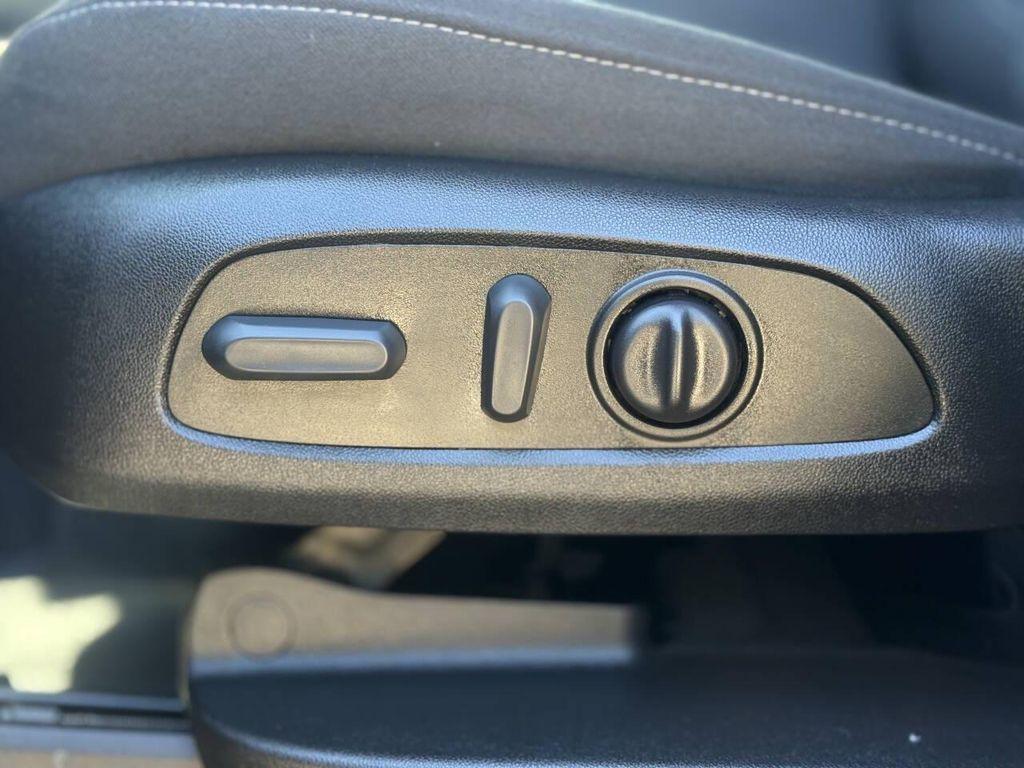 used 2022 Chevrolet Traverse car, priced at $22,999