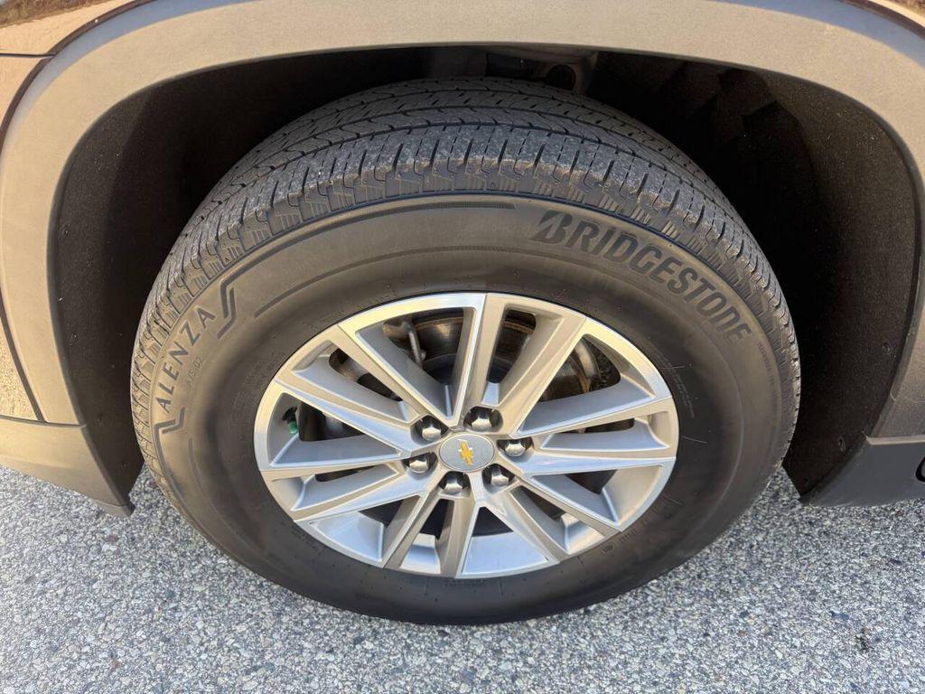 used 2022 Chevrolet Traverse car, priced at $22,999