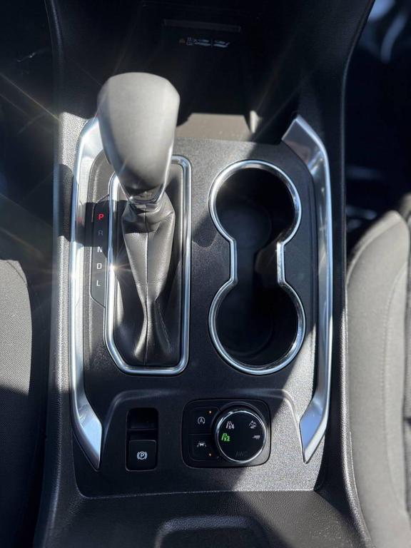 used 2022 Chevrolet Traverse car, priced at $22,999