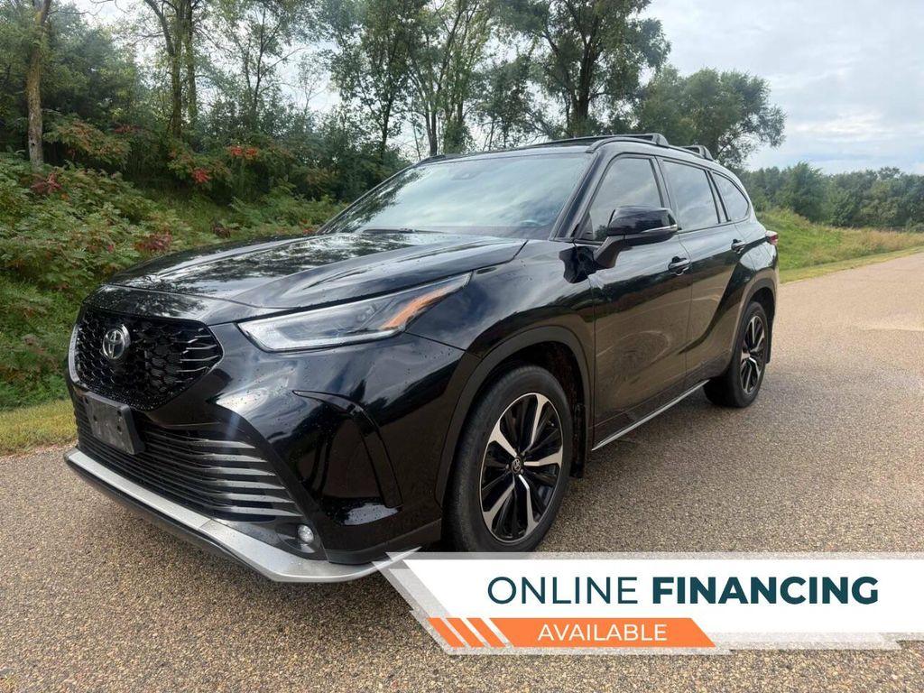 used 2021 Toyota Highlander car, priced at $28,999