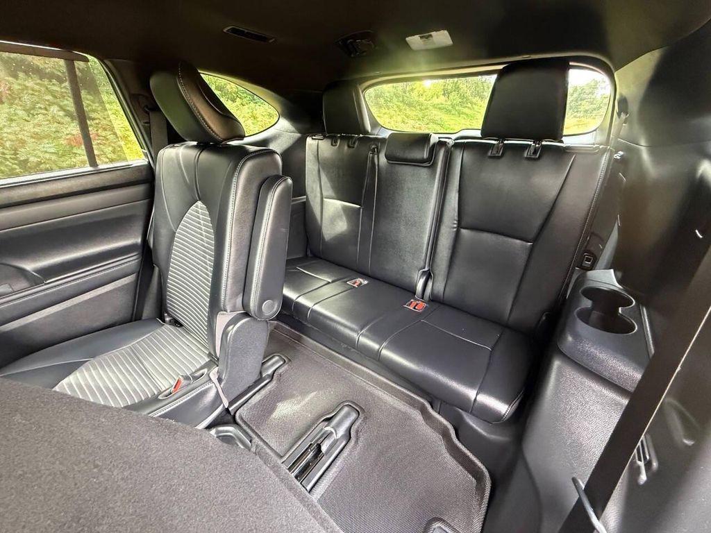 used 2021 Toyota Highlander car, priced at $28,999