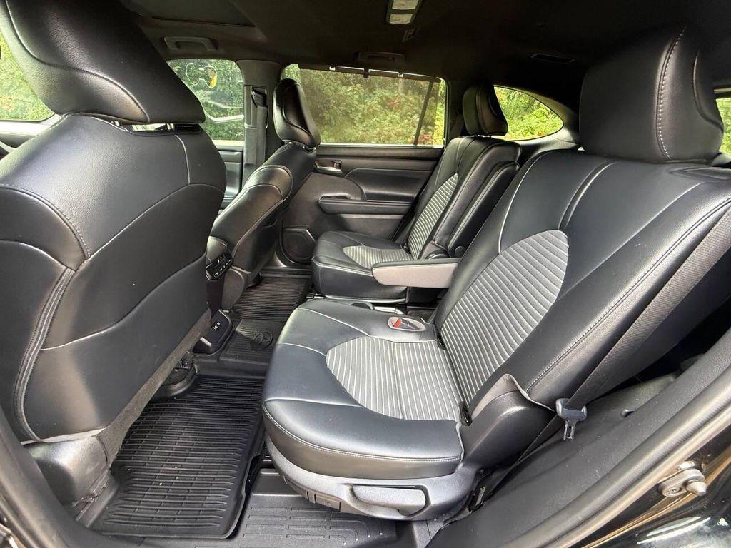 used 2021 Toyota Highlander car, priced at $28,999