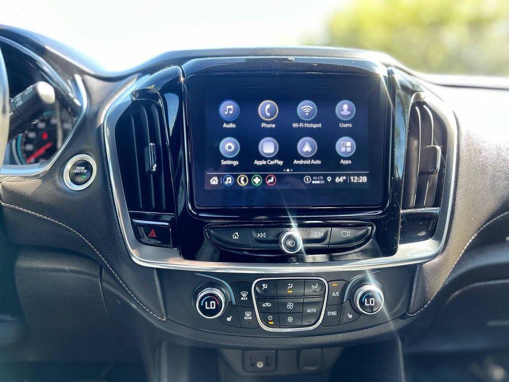 used 2023 Chevrolet Traverse car, priced at $27,999