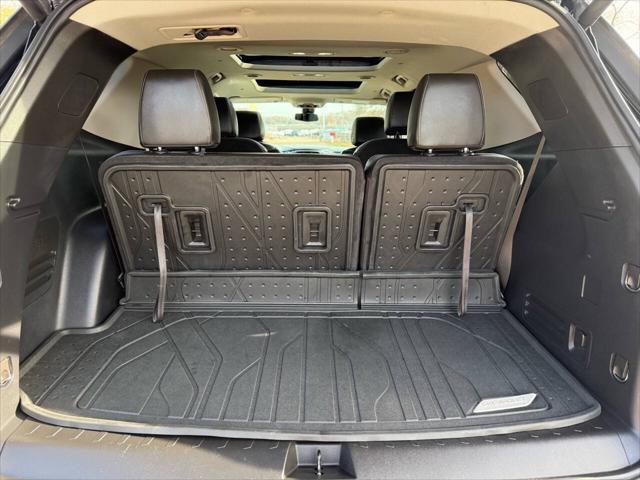 used 2021 Chevrolet Traverse car, priced at $28,499