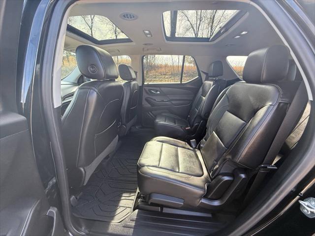 used 2021 Chevrolet Traverse car, priced at $28,499