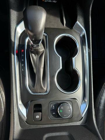 used 2021 Chevrolet Traverse car, priced at $28,499