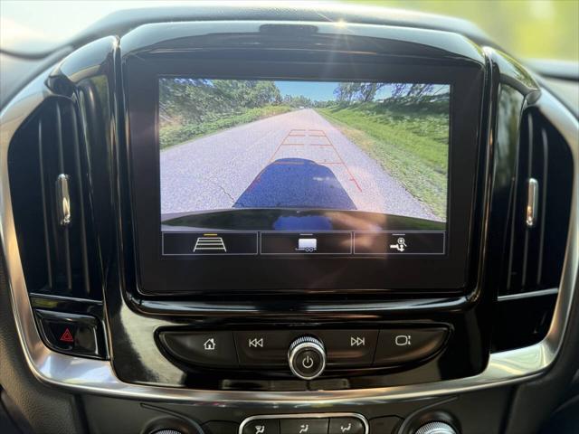 used 2021 Chevrolet Traverse car, priced at $24,299