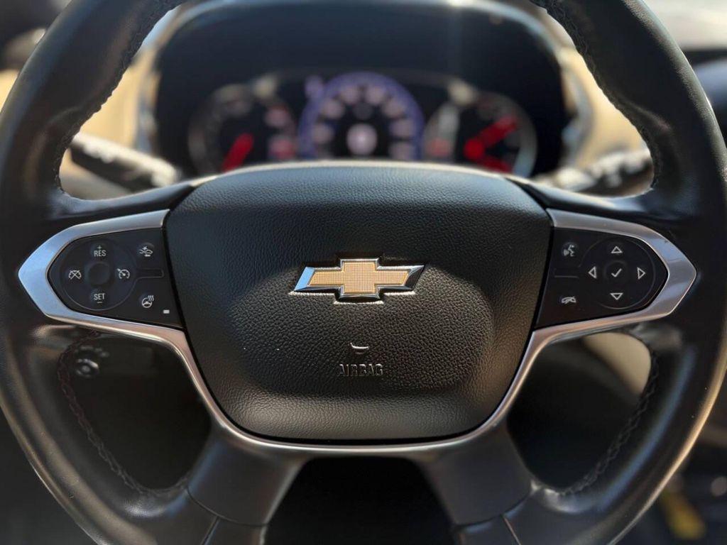 used 2023 Chevrolet Traverse car, priced at $31,999