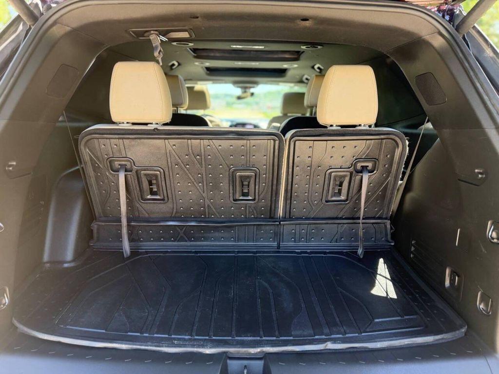 used 2023 Chevrolet Traverse car, priced at $31,999