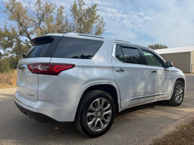 used 2021 Chevrolet Traverse car, priced at $31,899