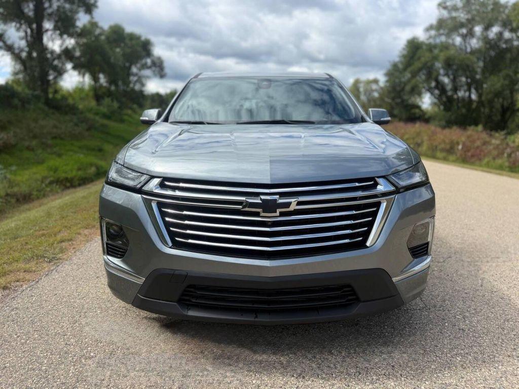 used 2023 Chevrolet Traverse car, priced at $33,999
