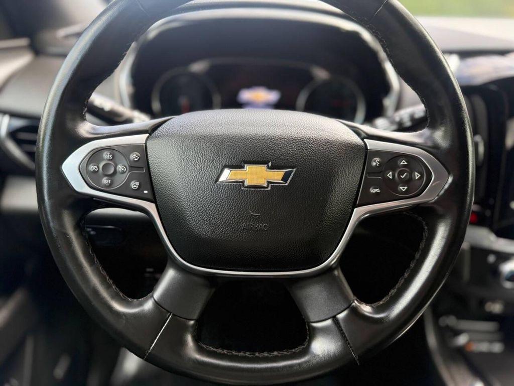 used 2023 Chevrolet Traverse car, priced at $33,999