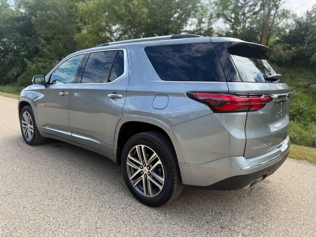used 2023 Chevrolet Traverse car, priced at $33,999