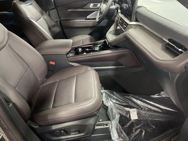 new 2025 Ford Explorer car, priced at $51,193