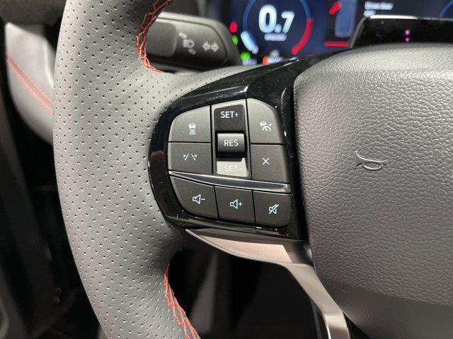 new 2025 Ford Explorer car, priced at $49,360