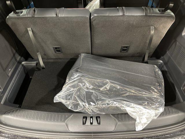 new 2025 Ford Explorer car, priced at $49,360