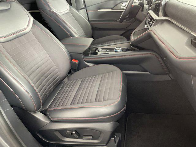 used 2025 Ford Explorer car, priced at $39,997