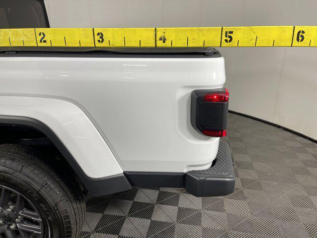 used 2024 Jeep Gladiator car, priced at $37,497