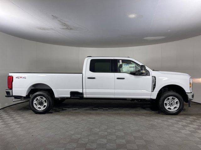 new 2025 Ford F-350 car, priced at $54,984