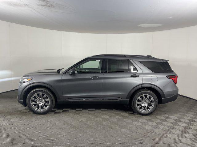 new 2025 Ford Explorer car, priced at $45,677