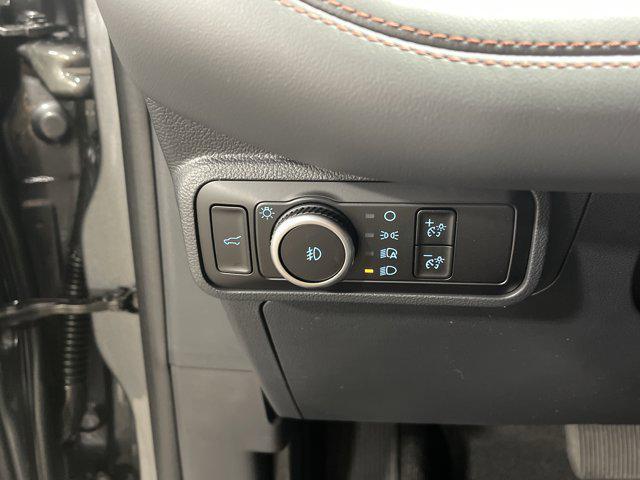 new 2025 Ford Explorer car, priced at $45,677