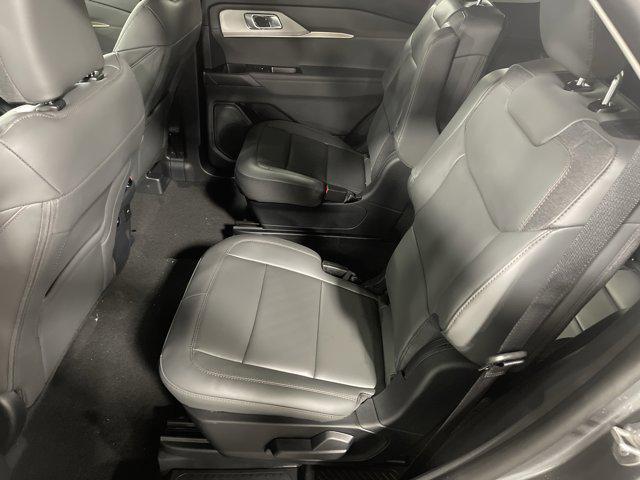 new 2025 Ford Explorer car, priced at $45,677