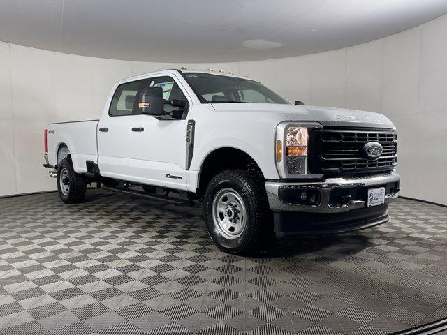 new 2025 Ford F-350 car, priced at $61,683