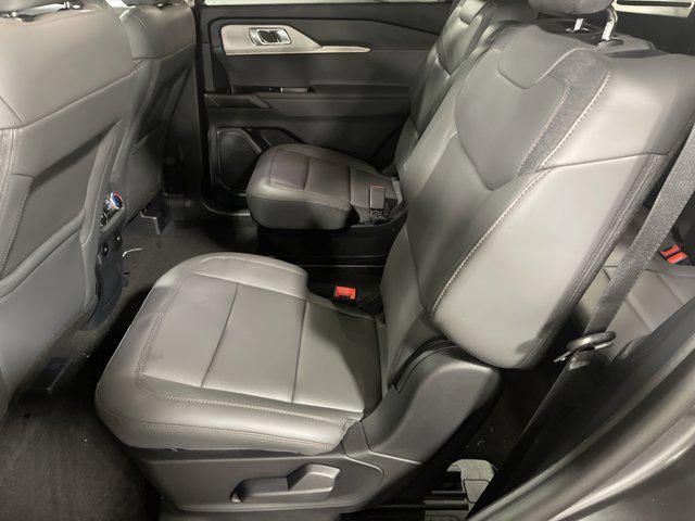 new 2025 Ford Explorer car