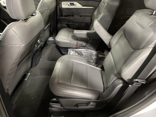 new 2025 Ford Explorer car, priced at $45,028