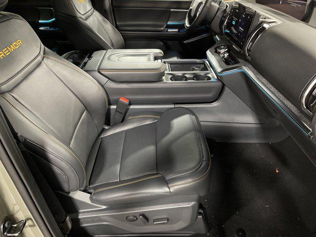 new 2025 Ford Expedition car, priced at $80,595