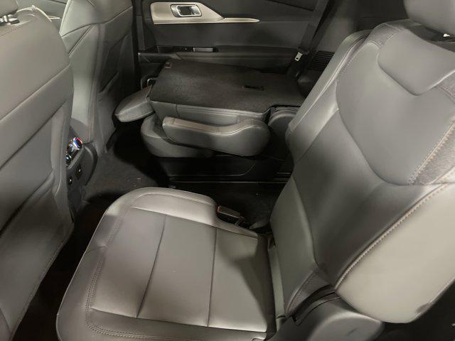 new 2025 Ford Explorer car