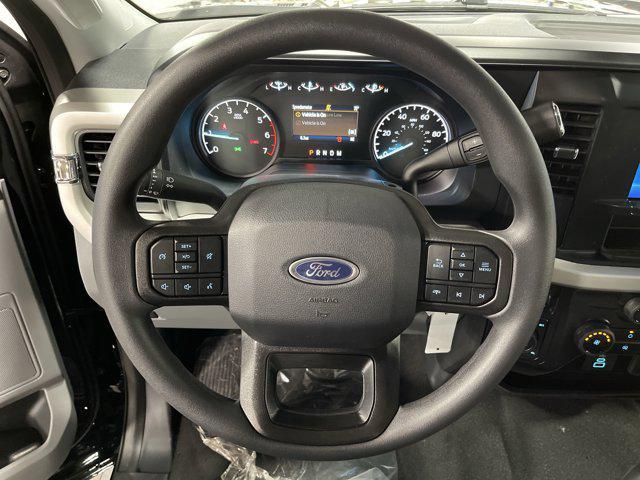 new 2025 Ford F-350 car