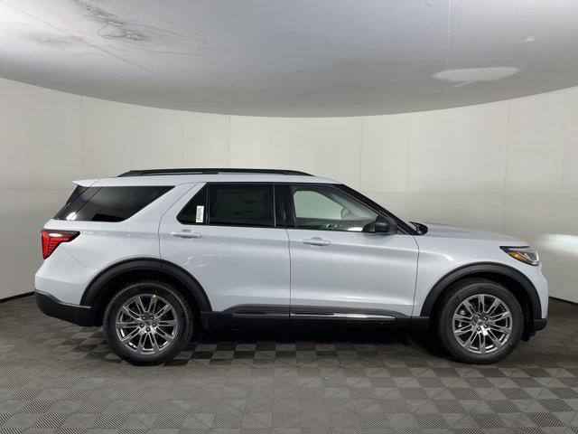 new 2025 Ford Explorer car, priced at $43,677