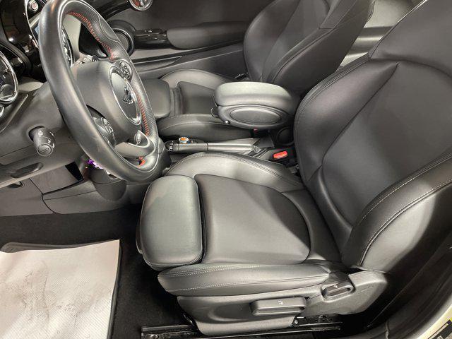 used 2021 MINI Hardtop car, priced at $21,997