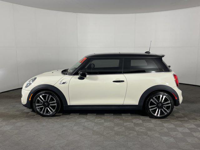 used 2021 MINI Hardtop car, priced at $21,997