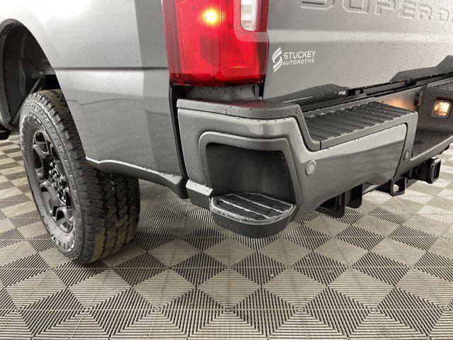 new 2025 Ford F-250 car, priced at $54,202