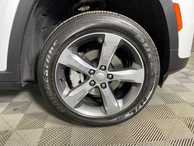 used 2022 Jeep Grand Cherokee car, priced at $33,497