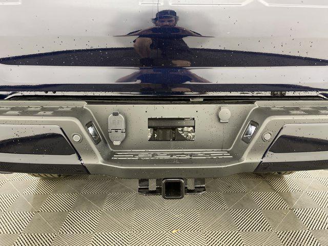new 2025 Ford F-150 Lightning car