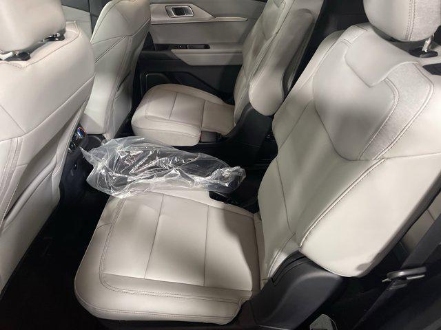 new 2025 Ford Explorer car, priced at $44,000