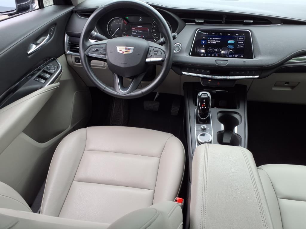 used 2020 Cadillac XT4 car, priced at $20,137