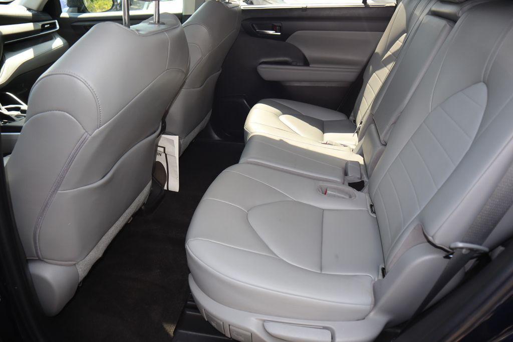 used 2023 Toyota Highlander car, priced at $36,629
