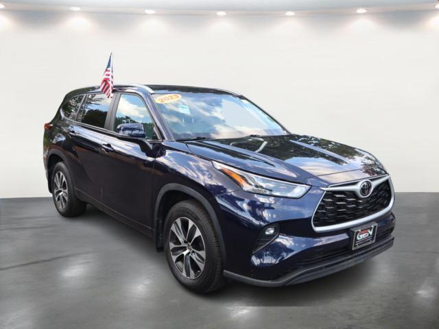 used 2023 Toyota Highlander car, priced at $37,011