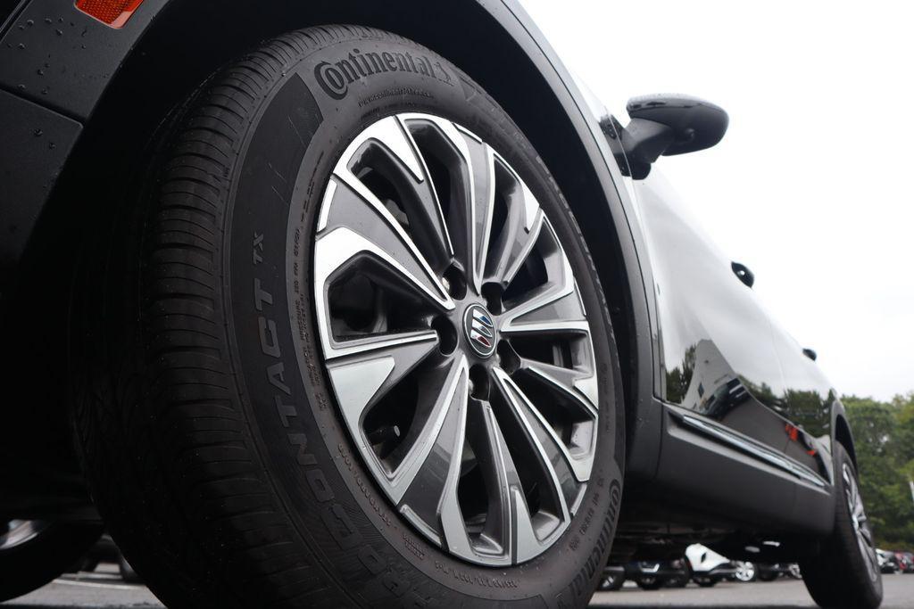 used 2025 Buick Envision car, priced at $34,340