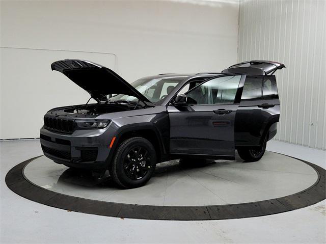 new 2025 Jeep Grand Cherokee L car, priced at $45,234