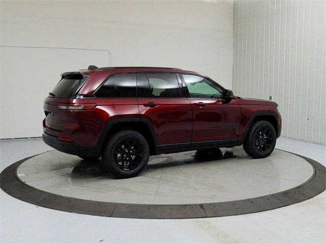 new 2025 Jeep Grand Cherokee car, priced at $43,274